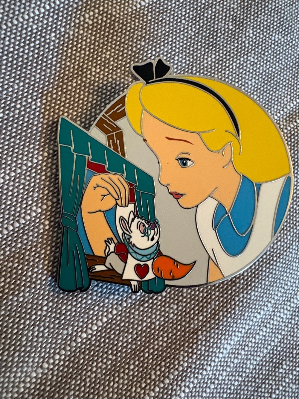Disney 2025 Alice in Wonderland White Rabbit Character Series Trading Pin